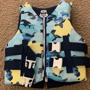 Speedo swimming vest